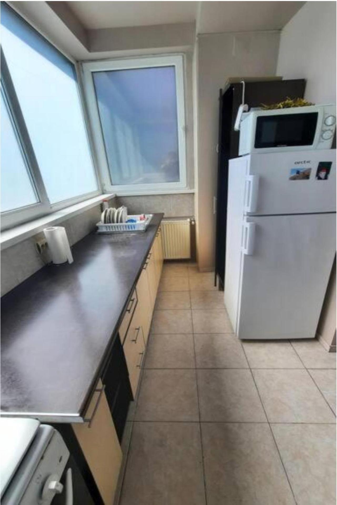 Spacious, Modern Condo In New Villa - Sleeps 6 Bucharest Exterior photo